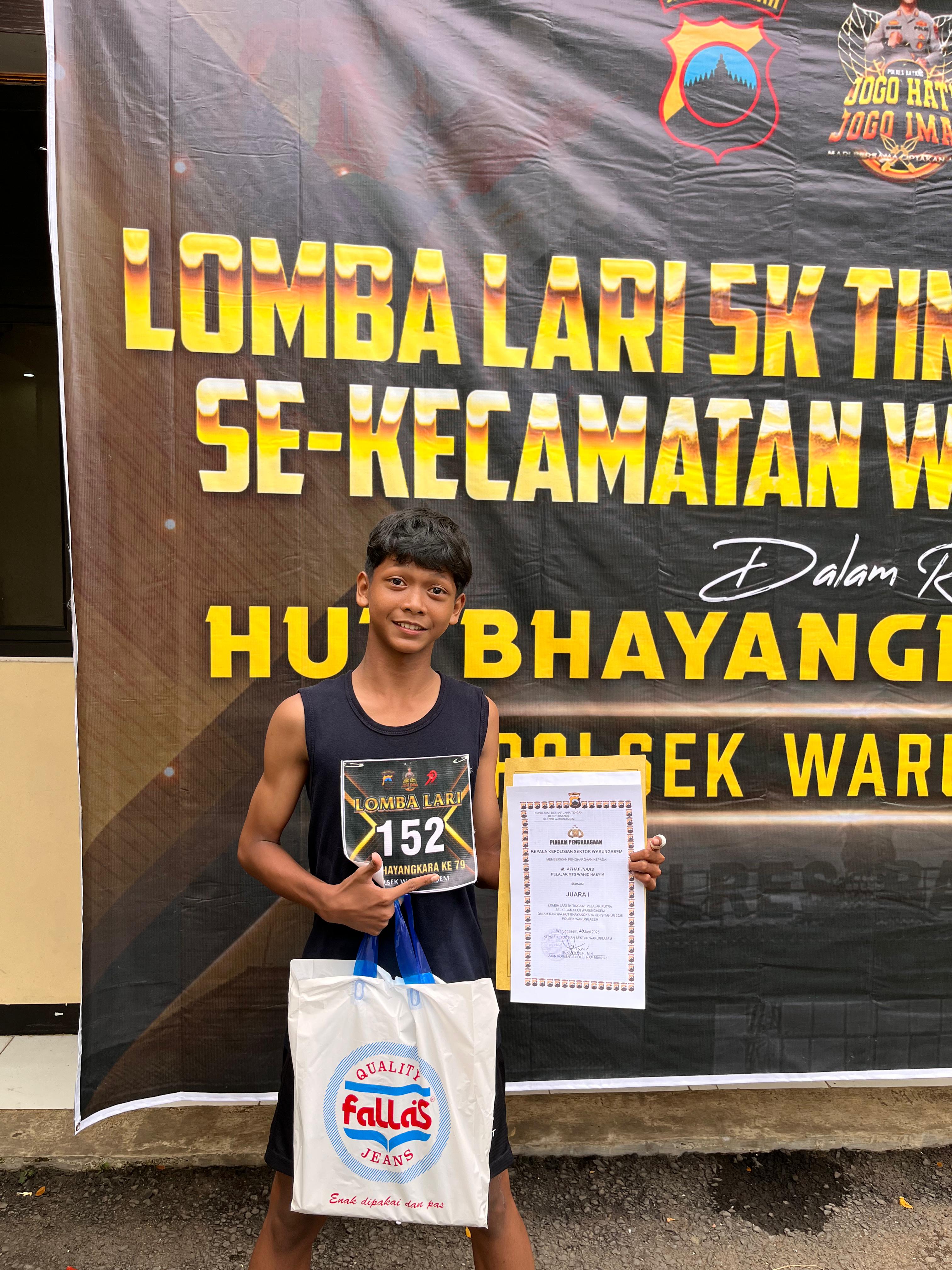 Prestasi Gemilang! Siswa MTs Wahid Hasyim Warungasem Raih Juara 1 dalam Lomba Lari 5K Tingkat Pelajar se-Kecamatan Warungasem